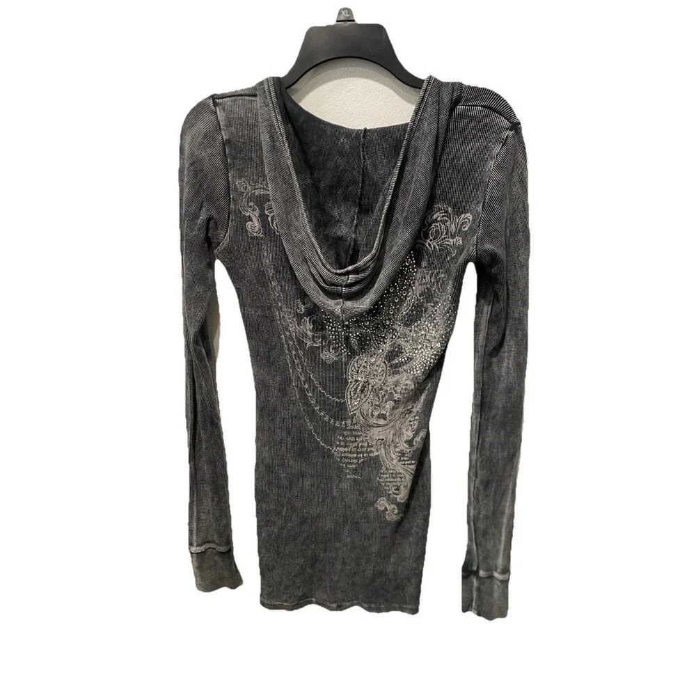 Vtg Y2K stonewashed Graphic Thermal Henley Hoodie Rhinestone embellished Sz M
